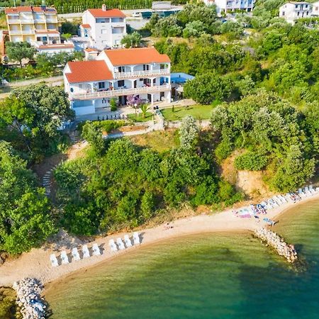 Apartmani Lovre Posedarje Exteriér fotografie