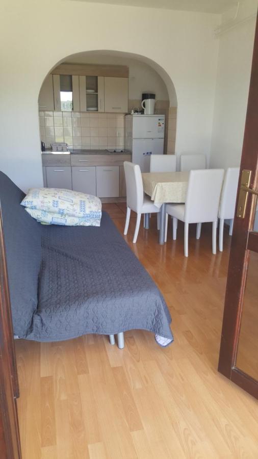 Apartmani Lovre Posedarje Exteriér fotografie