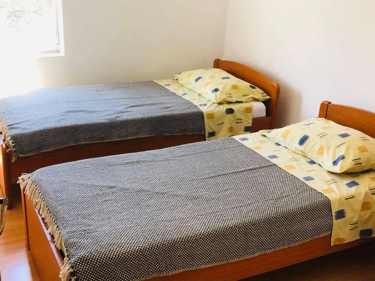 Apartmani Lovre Posedarje Exteriér fotografie