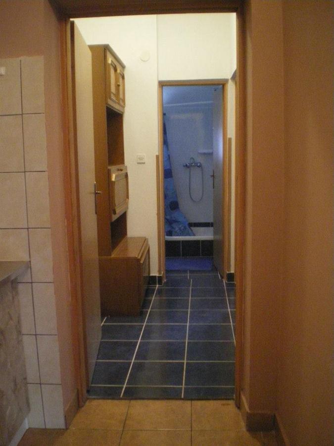 Apartmani Lovre Posedarje Exteriér fotografie