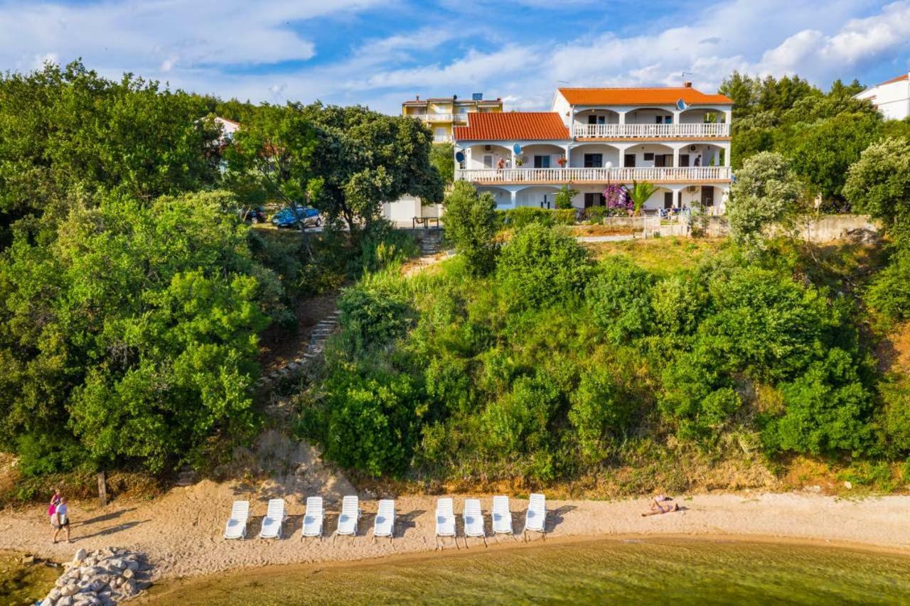 Apartmani Lovre Posedarje Exteriér fotografie